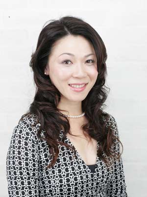                                 セレブリッチにいるサクラ