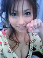                                 セレブリッチにいるサクラ