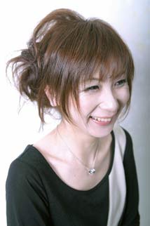                                       ティアラにいるサクラ