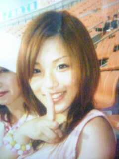                                       ティアラにいるサクラ