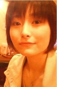                                       ティアラにいるサクラ