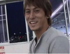                                       ティアラにいるサクラ