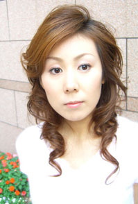                                 セレブリッチにいるサクラ