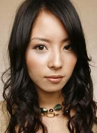                                 セレブリッチにいるサクラ